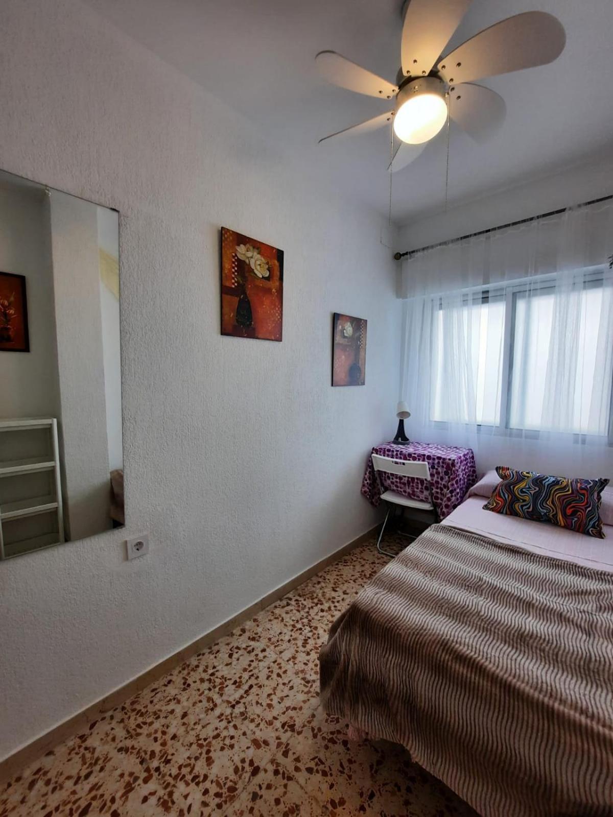 Habitaciones En Mi Piso Del Centro De Huelva Eksteriør billede