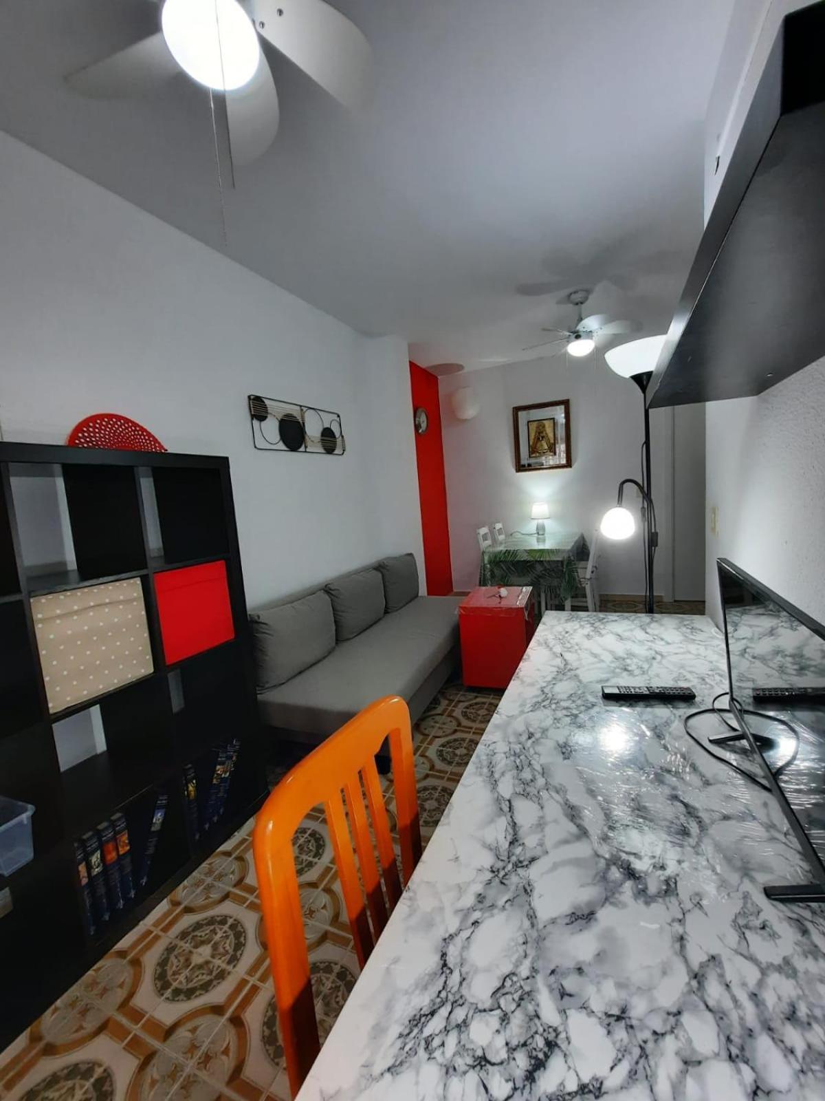 Habitaciones En Mi Piso Del Centro De Huelva Eksteriør billede