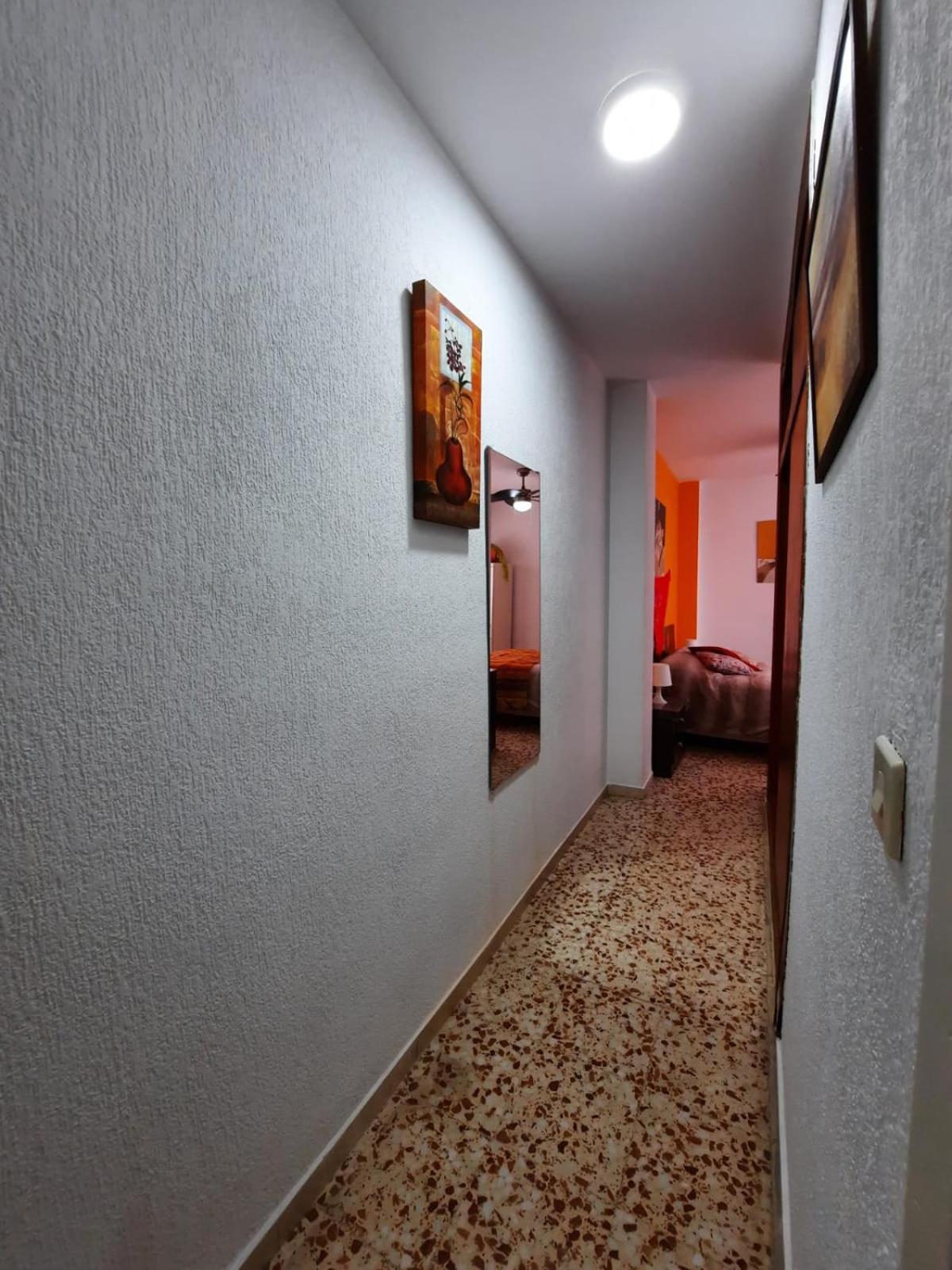 Habitaciones En Mi Piso Del Centro De Huelva Eksteriør billede