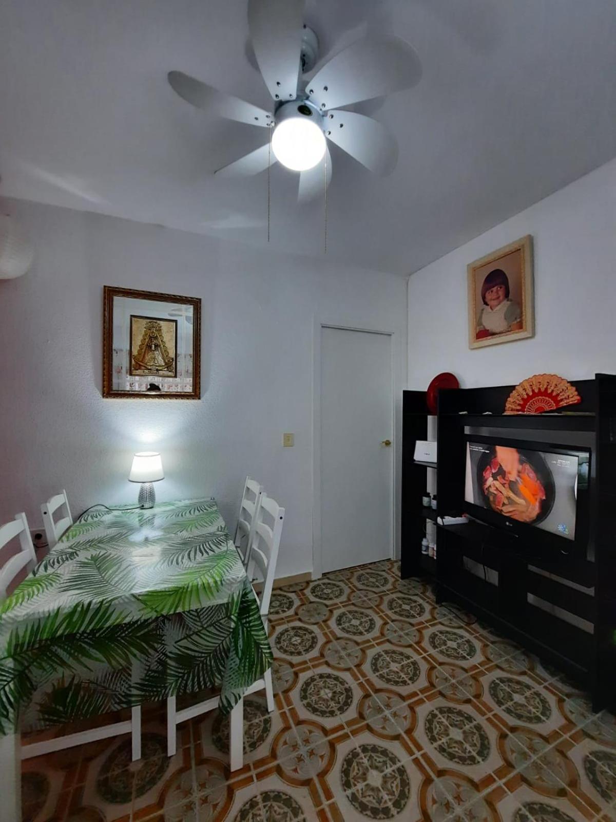 Habitaciones En Mi Piso Del Centro De Huelva Eksteriør billede