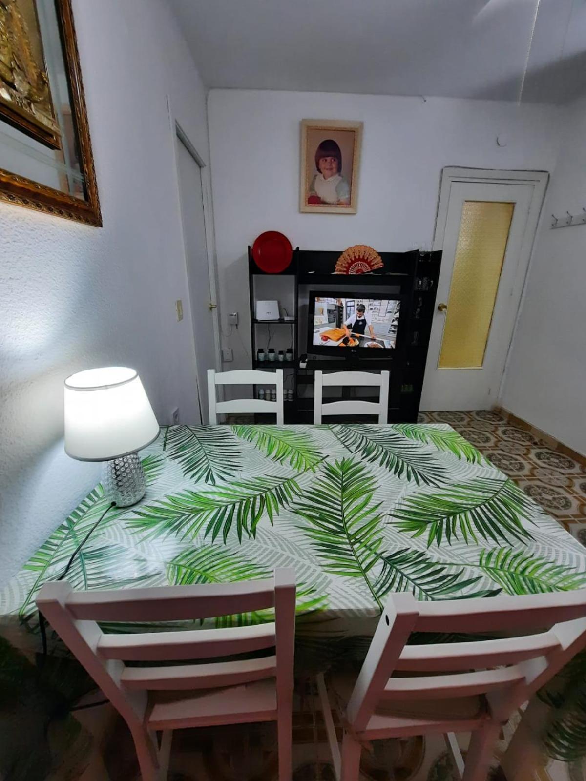 Habitaciones En Mi Piso Del Centro De Huelva Eksteriør billede