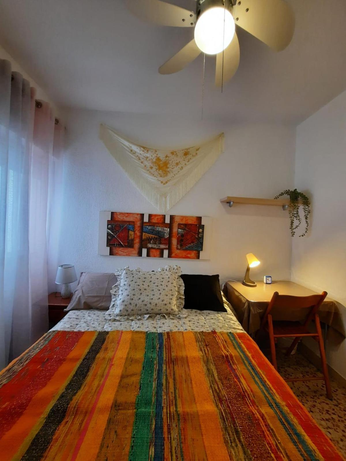 Habitaciones En Mi Piso Del Centro De Huelva Eksteriør billede